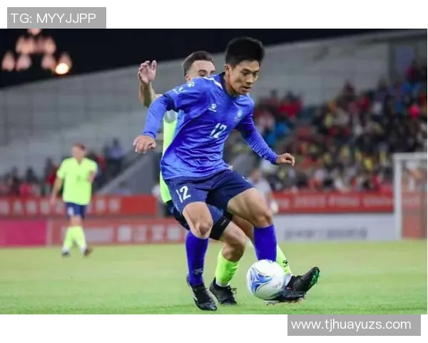 日本女足与巴西女足激战正酣谁能在国际赛场上笑到最后