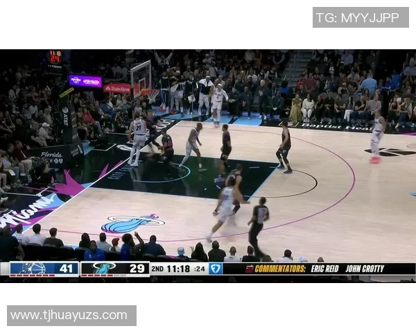 热火与魔术常规赛激战回顾球队表现与关键时刻分析