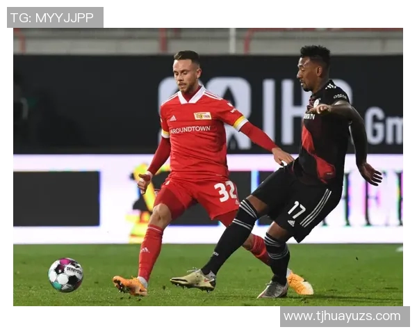 莱万领衔球队新篇章追逐荣誉与梦想的足球旅程