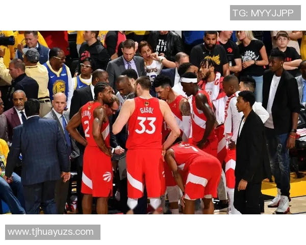 今天勇士与猛龙激战正酣比分更新快报精彩瞬间回顾